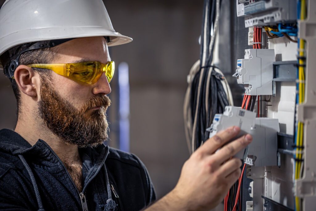 Descubra Como um Curso na Área Elétrica Pode Mudar sua Vida Profissional