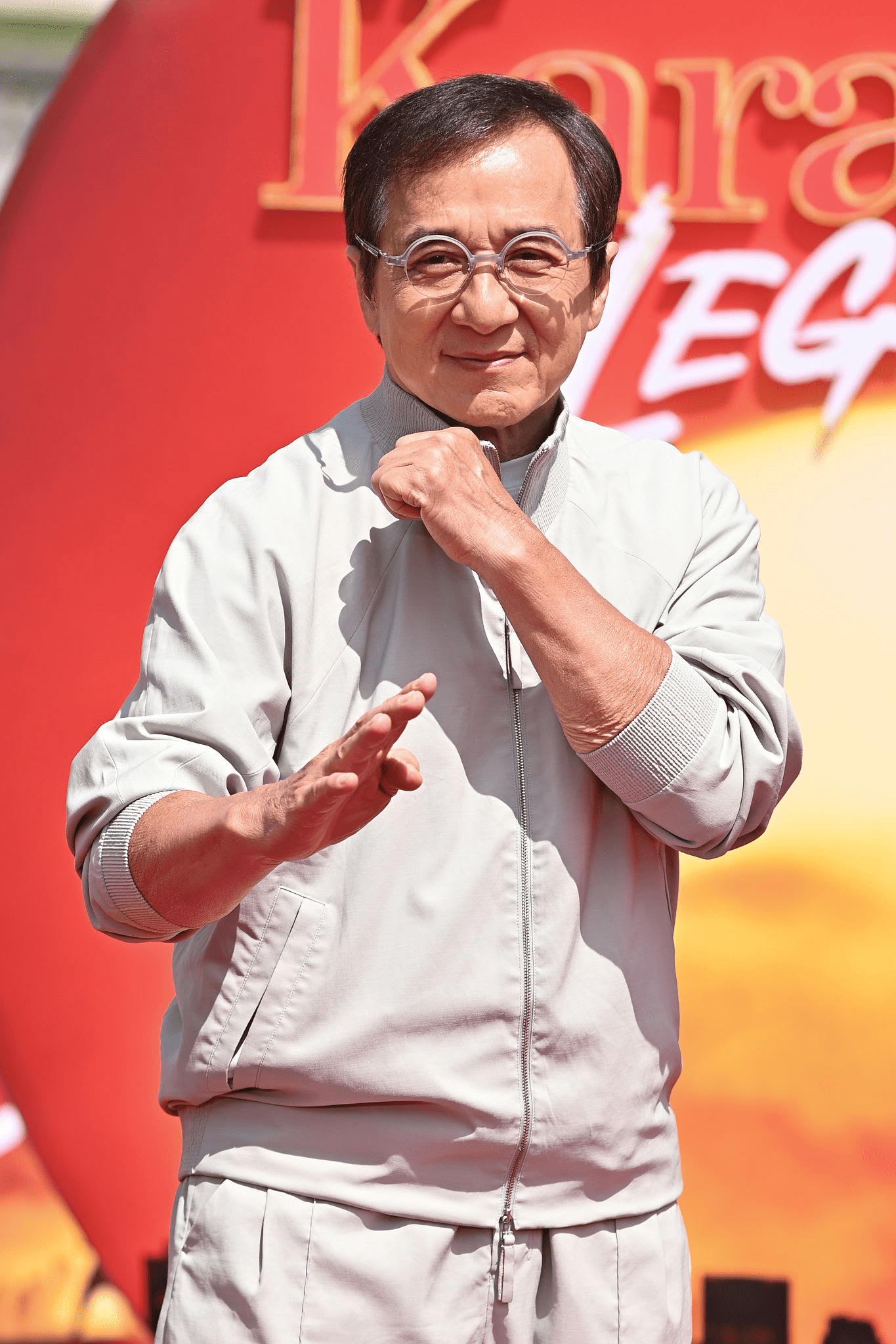 Jackie Chan morreu? Saiba a verdade sobre o ator e suas últimas notícias
