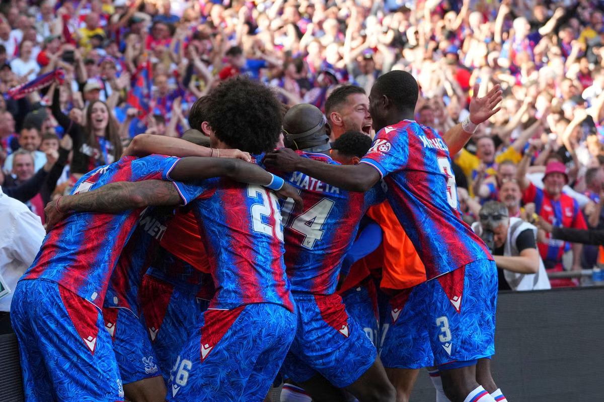 O Crystal Palace venceu a Taça de Inglaterra pela primeira vez na sua história