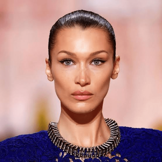 Qual o peso atual de Bella Hadid? Medidas e Bastidores da Modelo